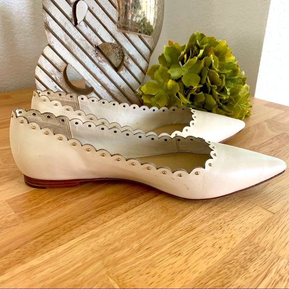 Coach Jill Leather Scalloped Studded Pointed Ivory flats Size 6.5 - Picture 4 of 10